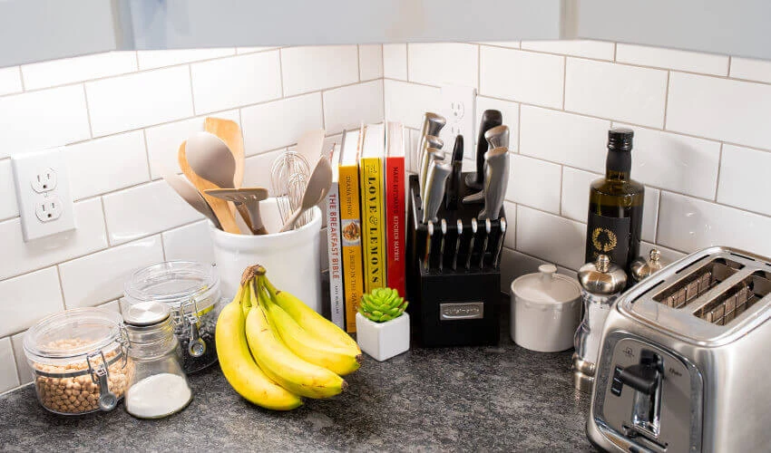 Small Kitchen Organization and Storage Ideas