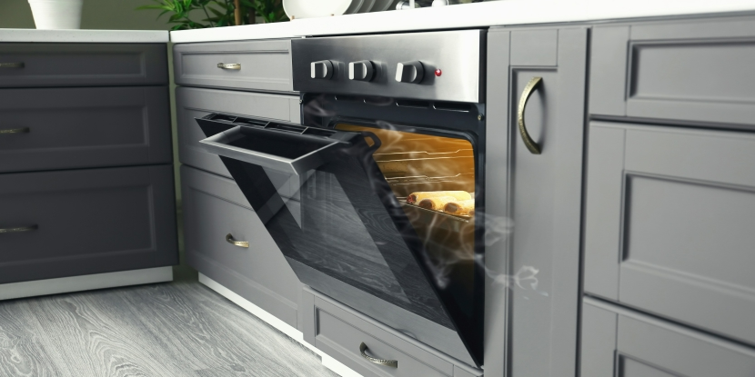 How to Tell if Your Oven Hood is Working, and What to Do If It's Not