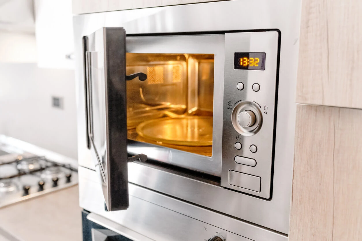 open microwave oven door