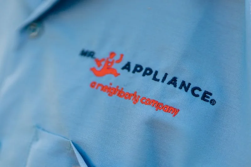 mr appliance logo on tech shirt